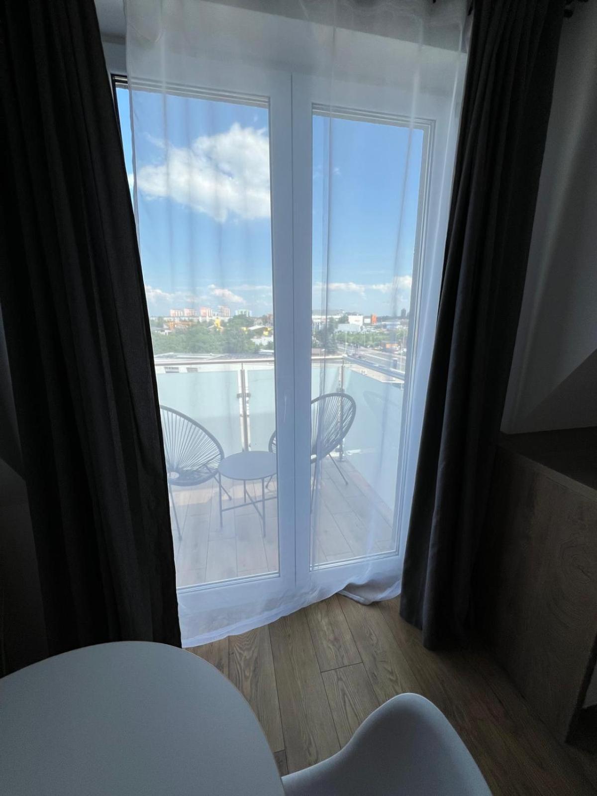 Kawalerka Z Widokiem Na Kalisz Apartment Bagian luar foto